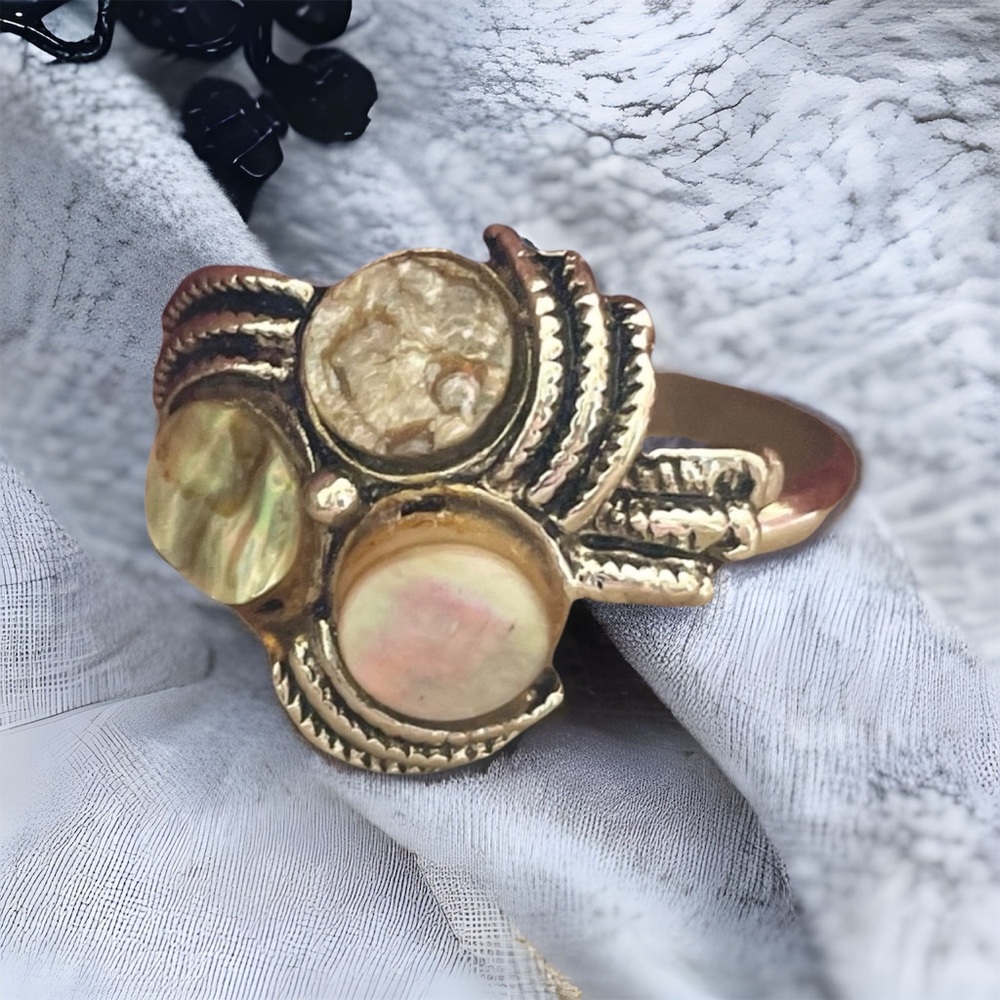 Vintage Abalone Shell Silver Ring - image 1